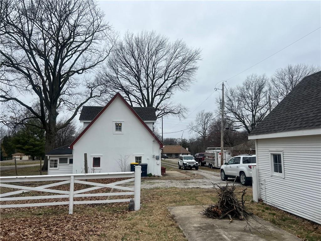 4507 Blue Ridge Boulevard Kansas City, MO 64133 - Photo 4 of 23