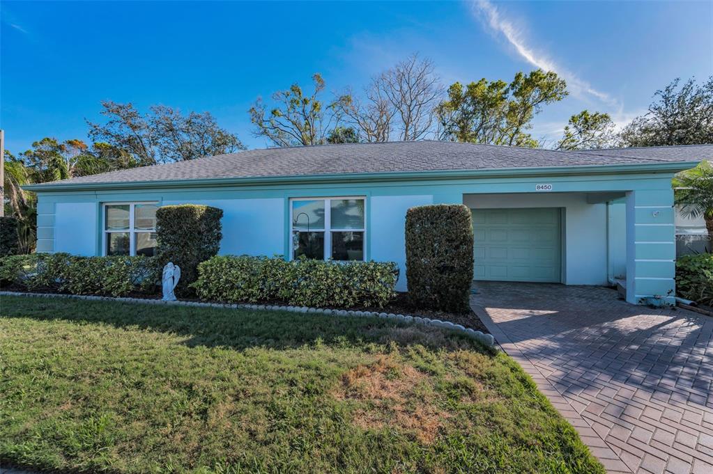 8450 Candlewood Road Seminole, FL 33777 - Photo 1 of 1 Gallery Image 1