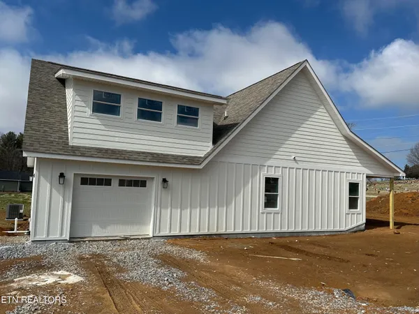 $484,900 | 50 Green Lawn Avenue, Greeneville, TN 37743