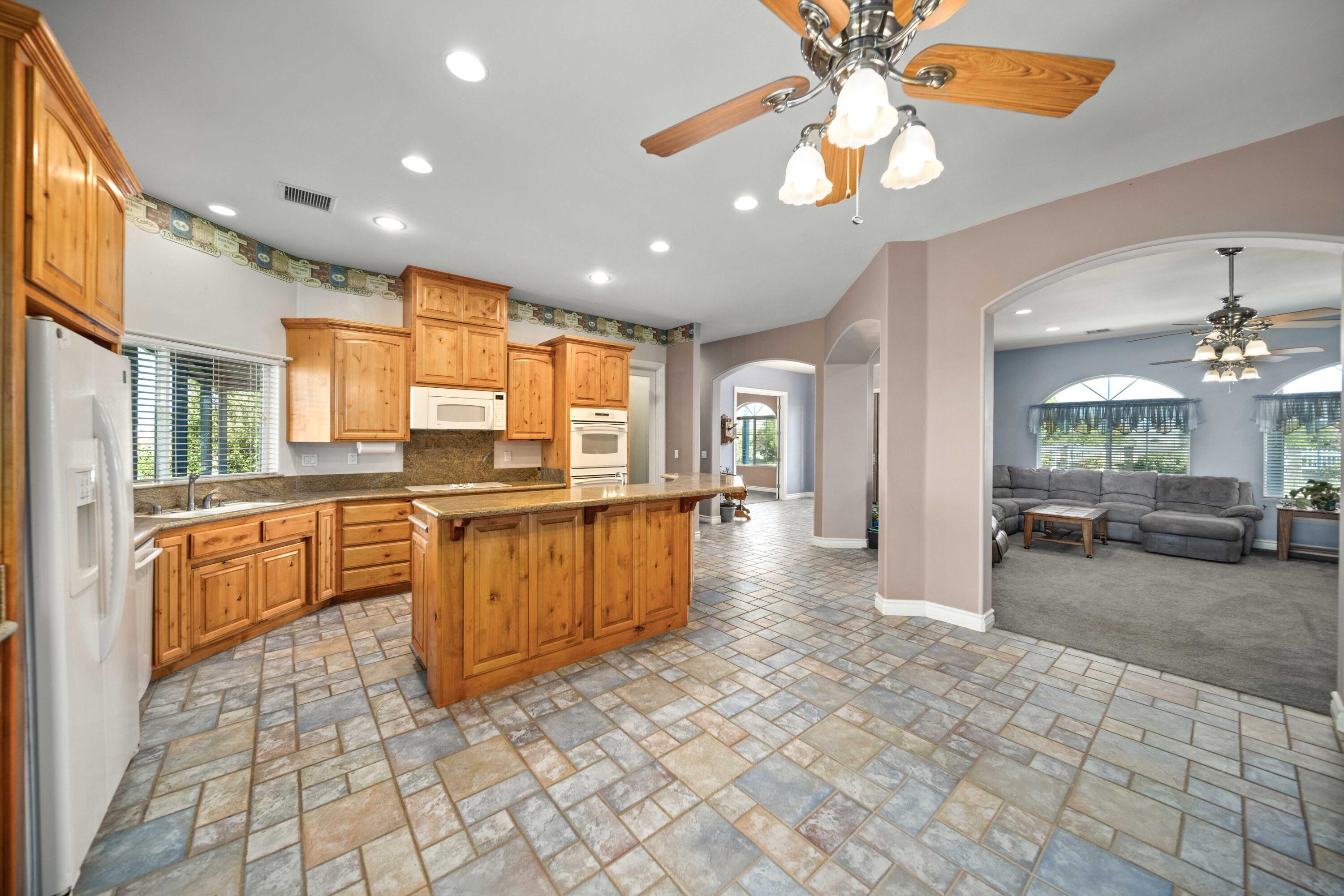 6710 Dogwood Avenue Rosamond, CA 93560 - Photo 16 of 41 6710 Dogwood Ave Rosamond-16