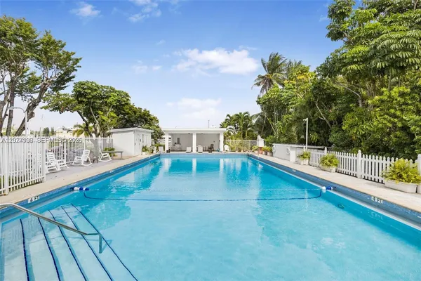 $2,450 | 7801 Northeast 4th Court, Unit 514, Miami, FL 33138