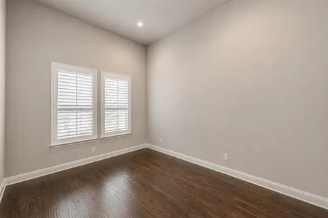 $925,000 | 5908 Westworth Fls Way, Westworth Village, TX 76114