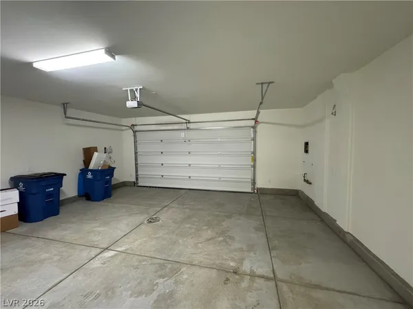 $2,950 | 1505 Little Penguin Street, Las Vegas, NV 89138