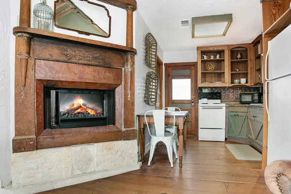 $1,495,000 | 9848 West Us Highway, Fredericksburg, TX 78624