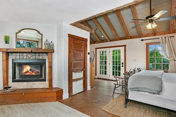 $1,495,000 | 9848 West Us Highway, Fredericksburg, TX 78624