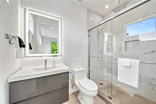 $25,000 | 2327 Hillview Street, Sarasota, FL 34239