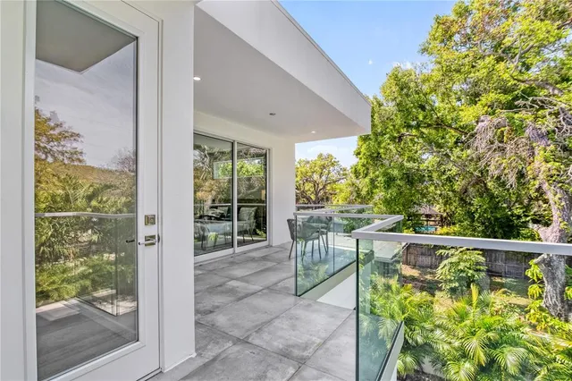 $25,000 | 2327 Hillview Street, Sarasota, FL 34239