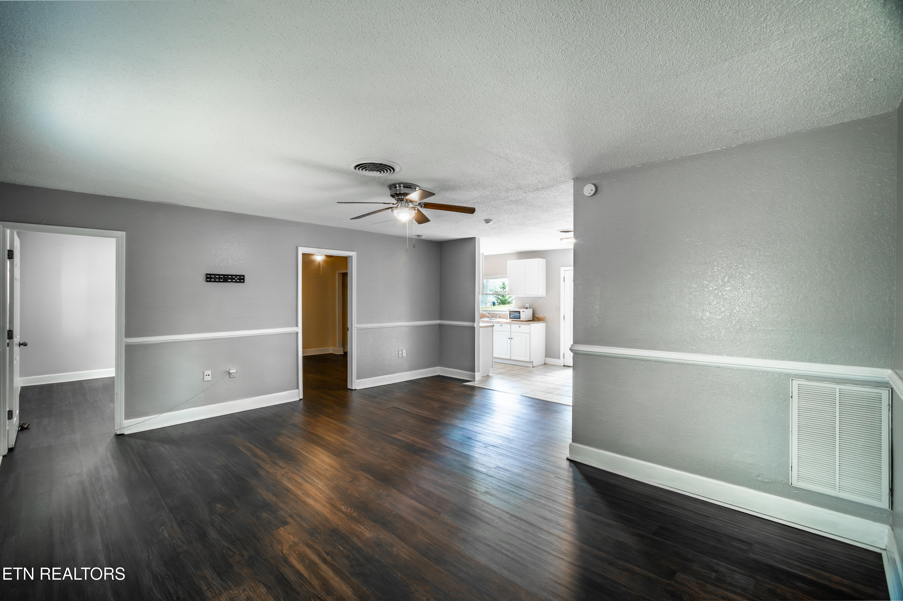 2841 Holiday Hills Road Kodak, TN 37764 - Photo 3 of 22 DSC04169-HDR