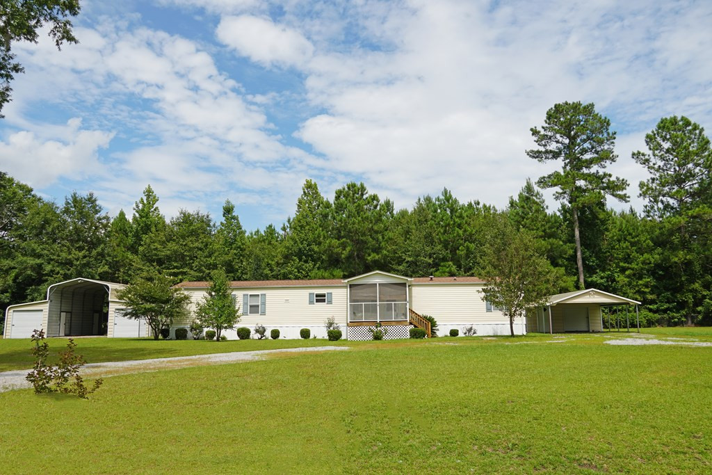 1051 Pond View Road Manning, SC 29102 - Photo 9 of 24
