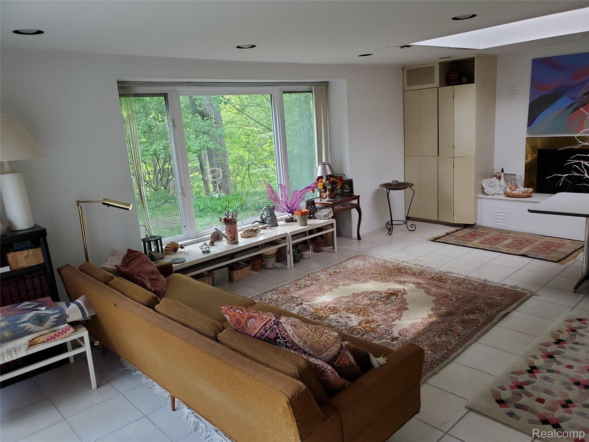 1230 Fox Chase Road Bloomfield Hills, MI 48301 - Photo 21 of 32 20210521_172907.jpg