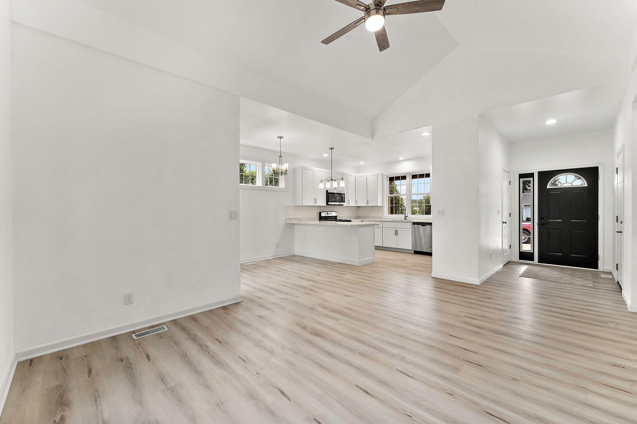 503 Exeter Road Kingsford Heights, IN 46346 - Photo 5 of 32 2048x1365