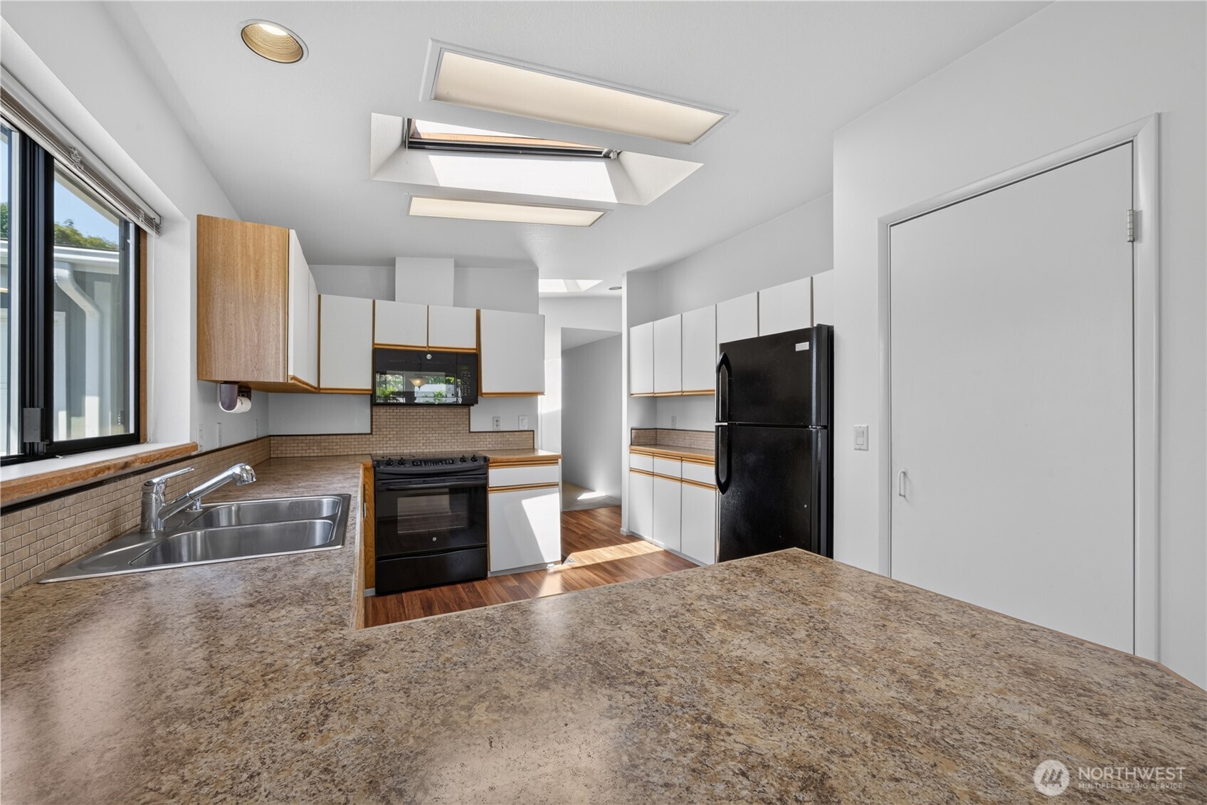 24030 10th Place West Bothell, WA 98021 - Photo 7 of 34