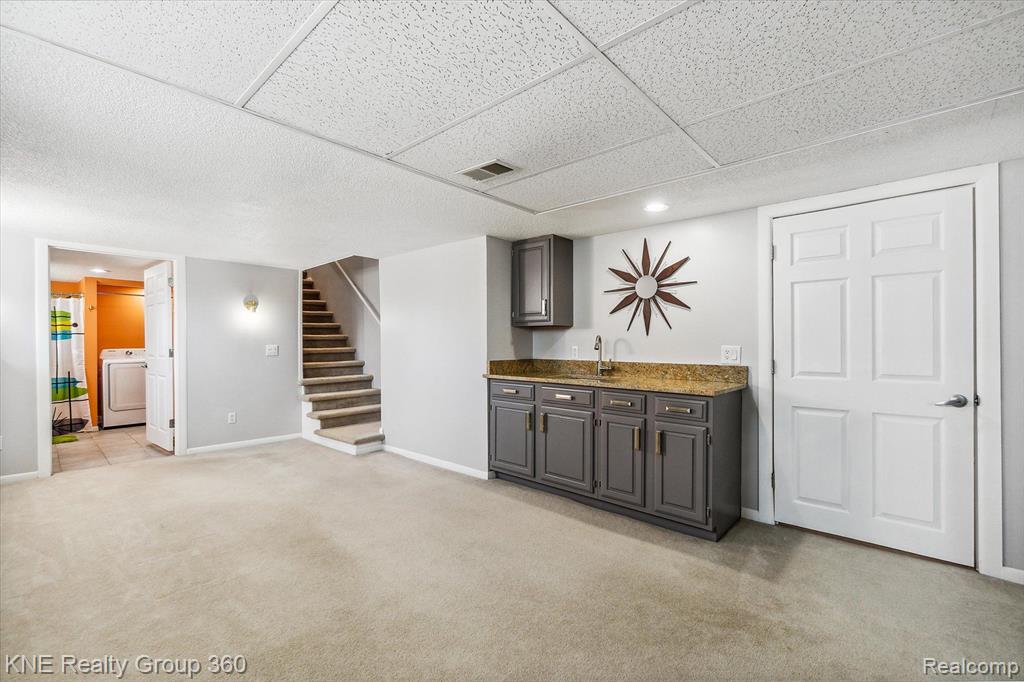 1443 Crest Road Howell, MI 48843 - Photo 22 of 31