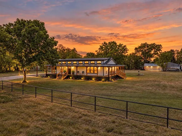 $540,000 | 9771 Farm To Market 51, Valley View, TX 76272