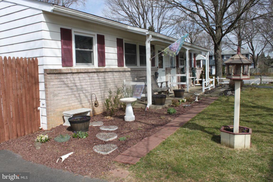 504 West Marion Street Lititz, PA 17543 - Photo 2 of 28