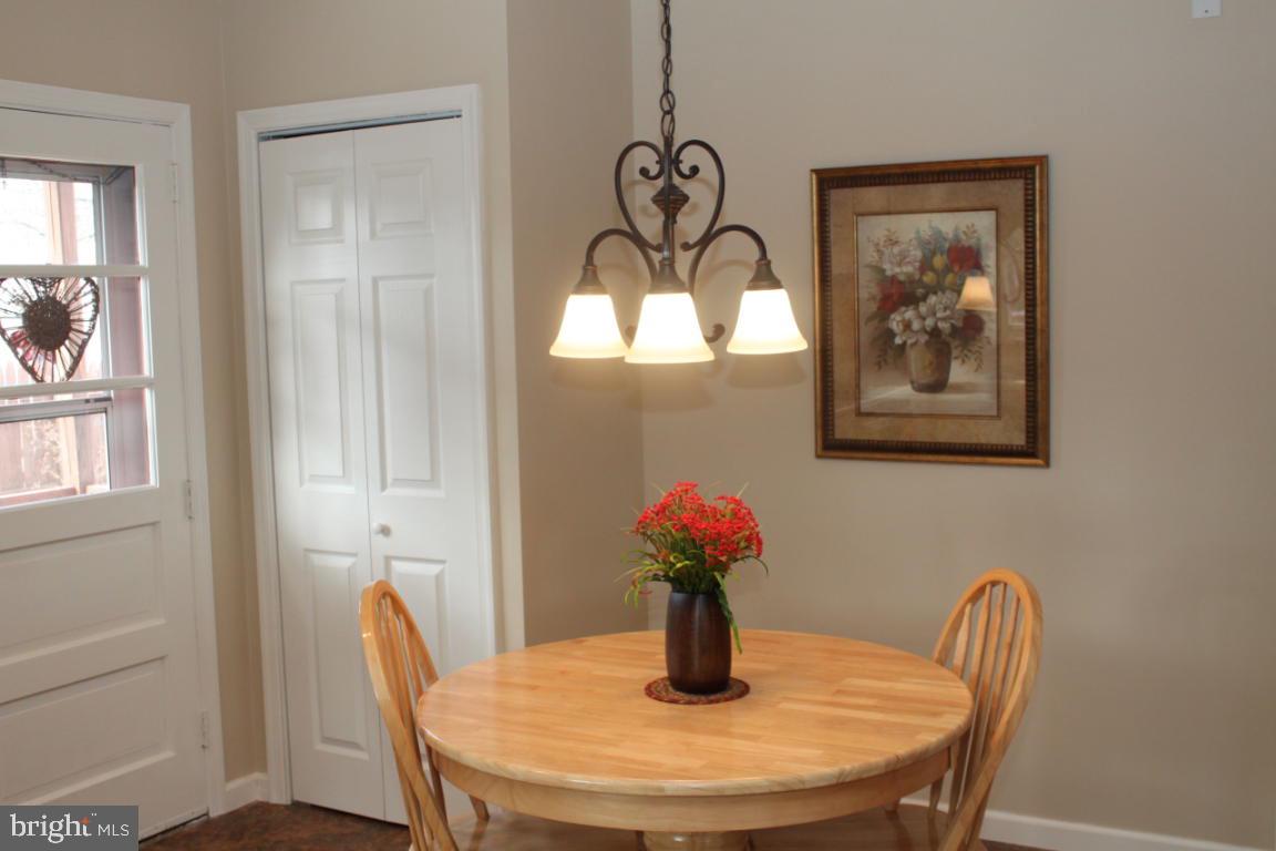 504 West Marion Street Lititz, PA 17543 - Photo 4 of 28