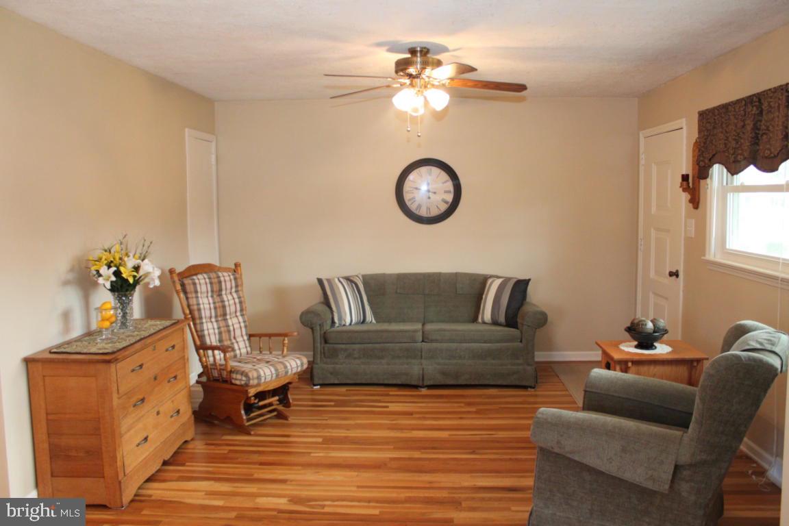 504 West Marion Street Lititz, PA 17543 - Photo 6 of 28