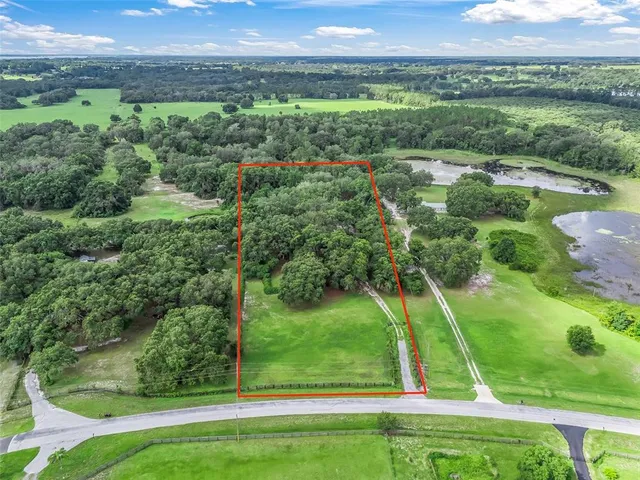 $349,000 | 17070 Southeast 173rd Terrace Road, Weirsdale, FL 32195