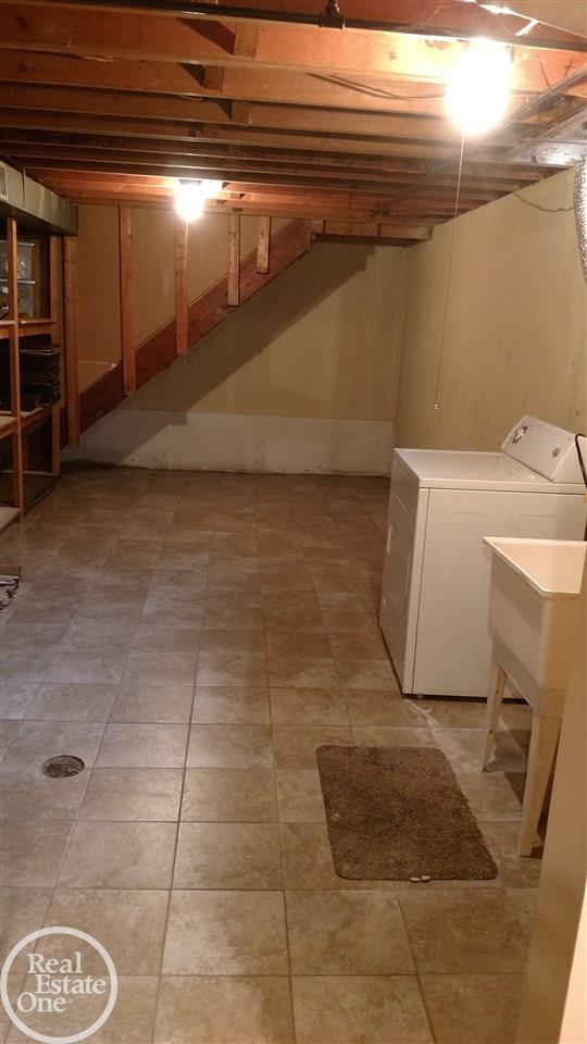23022 Roxana Avenue Eastpointe, MI 48021 - Photo 24 of 30
