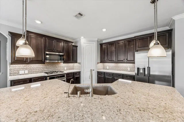 $689,900 | 2283 Rising Bay Court, League City, TX 77573