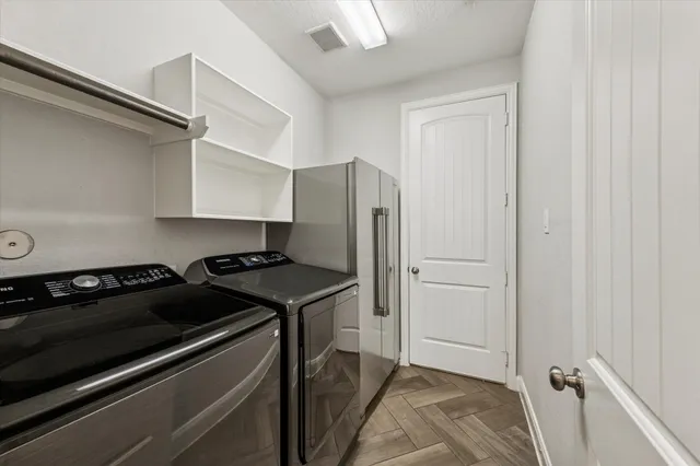 $689,900 | 2283 Rising Bay Court, League City, TX 77573