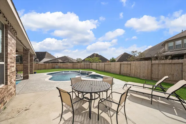 $689,900 | 2283 Rising Bay Court, League City, TX 77573