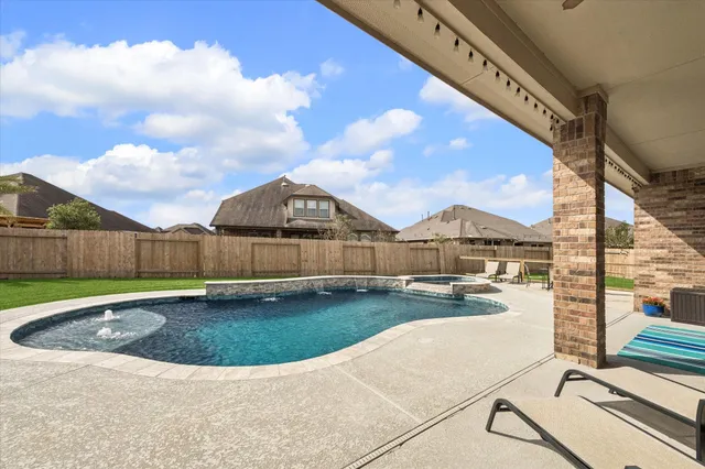 $689,900 | 2283 Rising Bay Court, League City, TX 77573