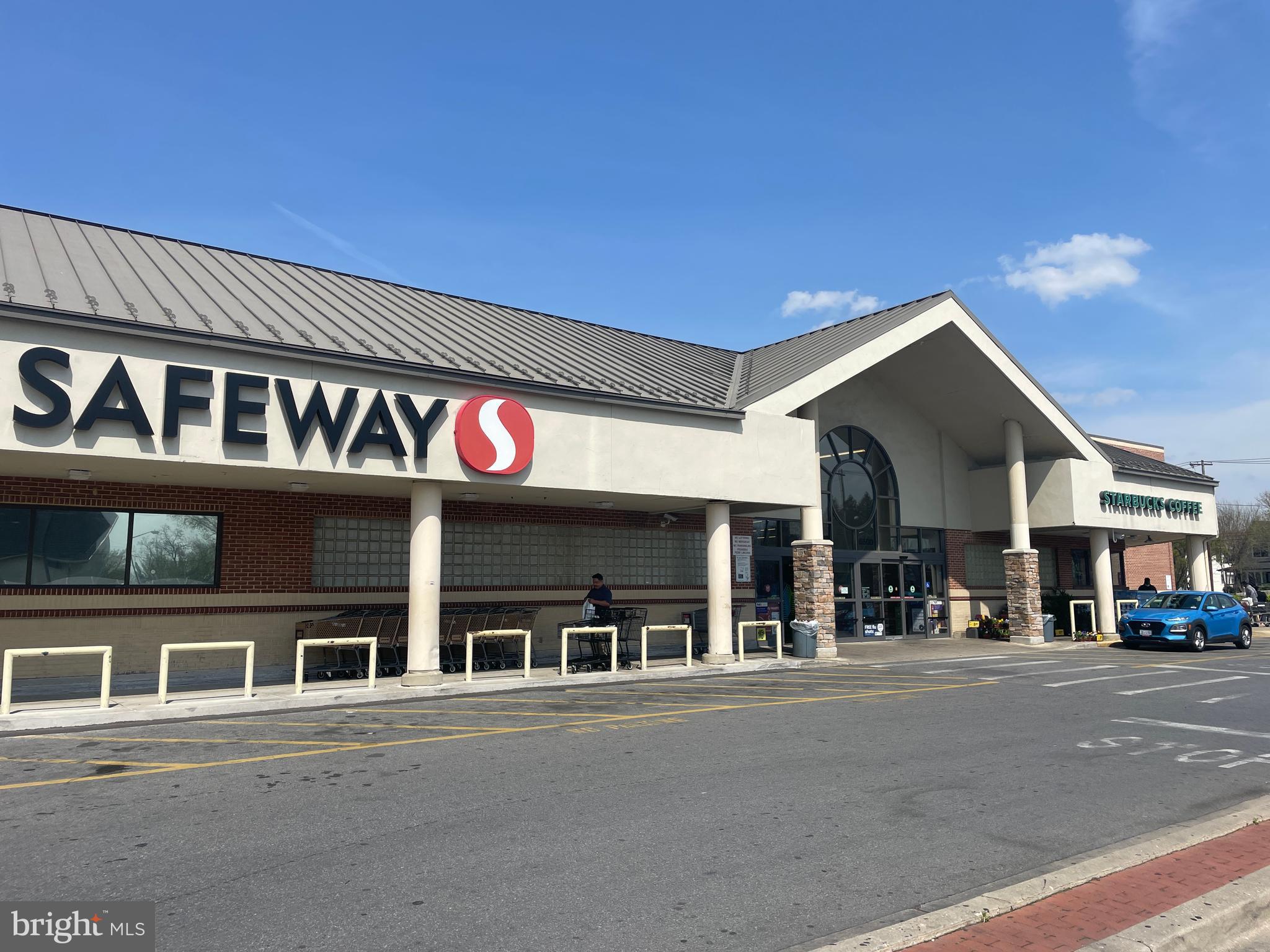 421 Longfellow Street Northwest Washington, DC 20011 - Photo 54 of 58 a view of a building with a street
