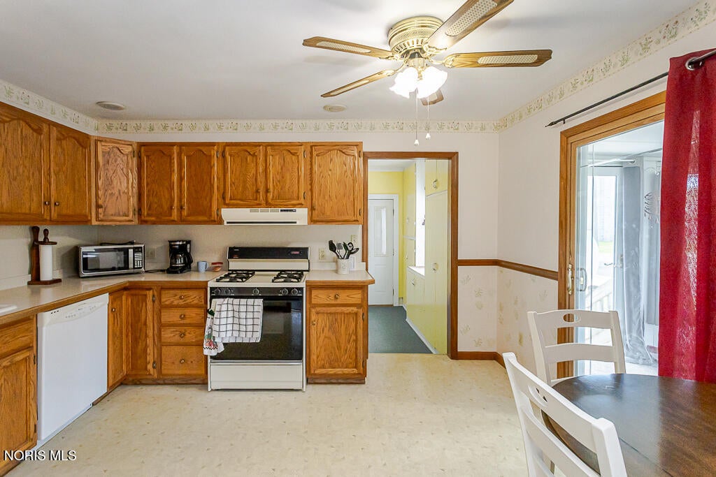 4902 Roywood Road Toledo, OH 43613 - Photo 8 of 37 175A6118