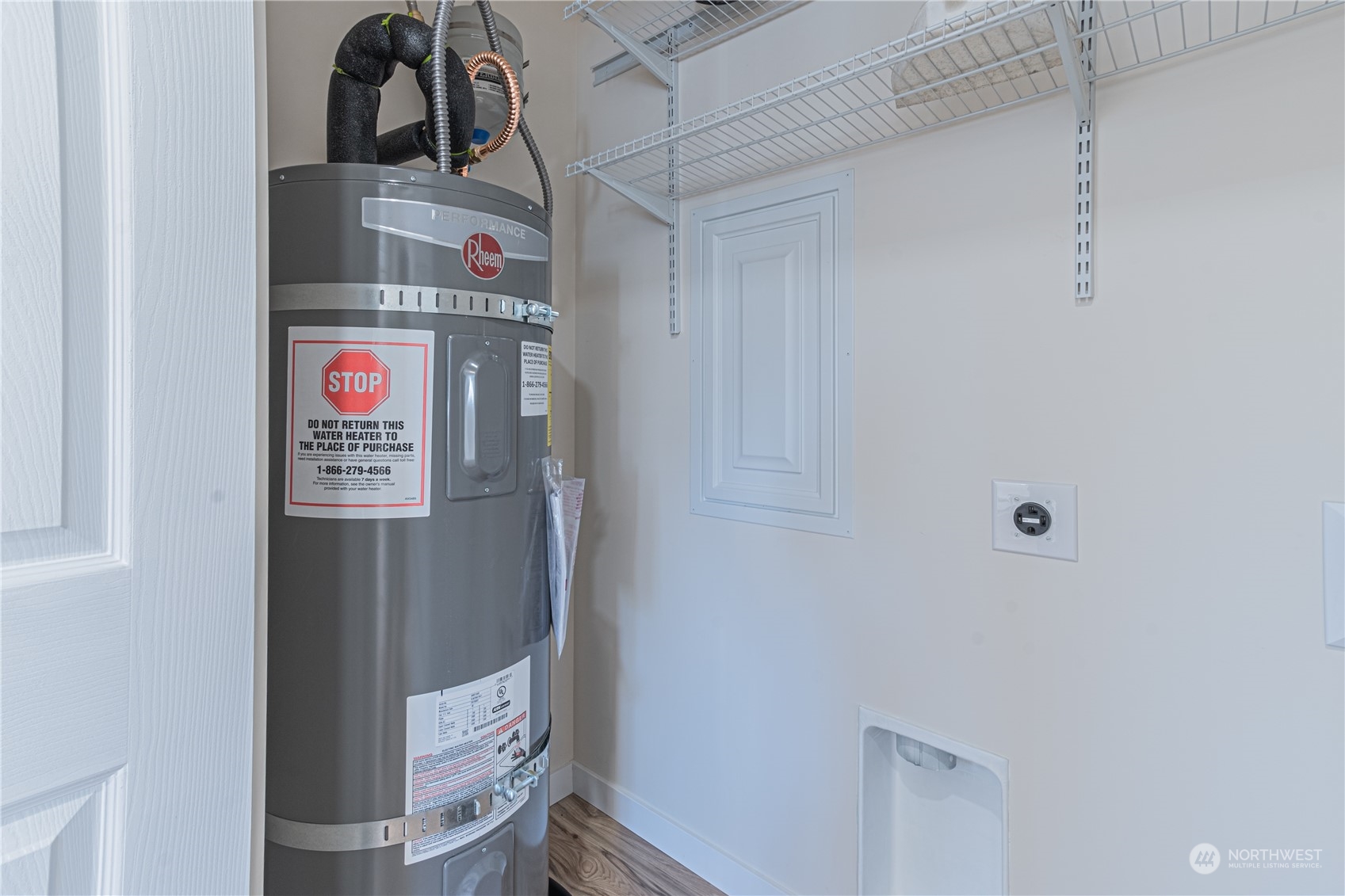 1125 Southwest 356th Street Federal Way, WA 98023 - Photo 22 of 27 a close up of a storage