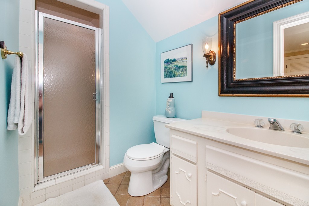 2 Monroe Road Wellesley, MA 02481 - Photo 8 of 25 Gallery Image 8
