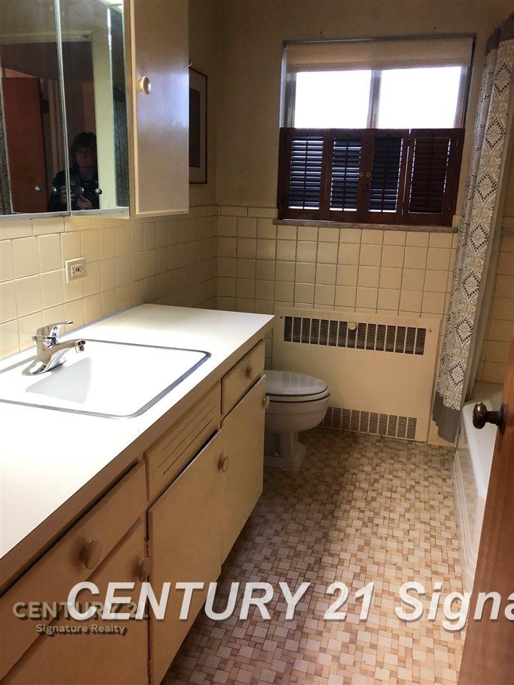 5334 Calkins Road Flint, MI 48532 - Photo 19 of 30