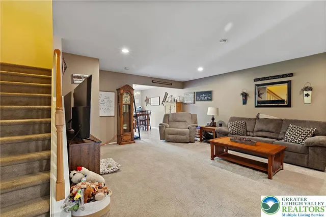 $2,400 | 8083 Heritage Drive, Lower Macungie Township, PA 18011