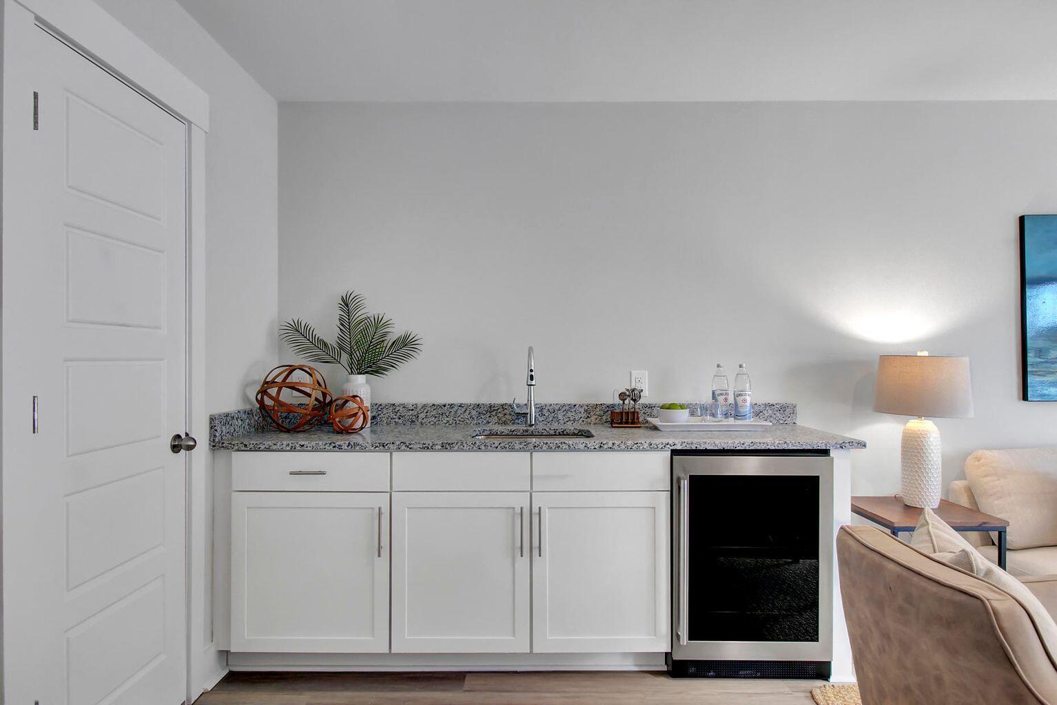 2139 Tides End Road Charleston, SC 29412 - Photo 16 of 55 Wet Bar at Loft