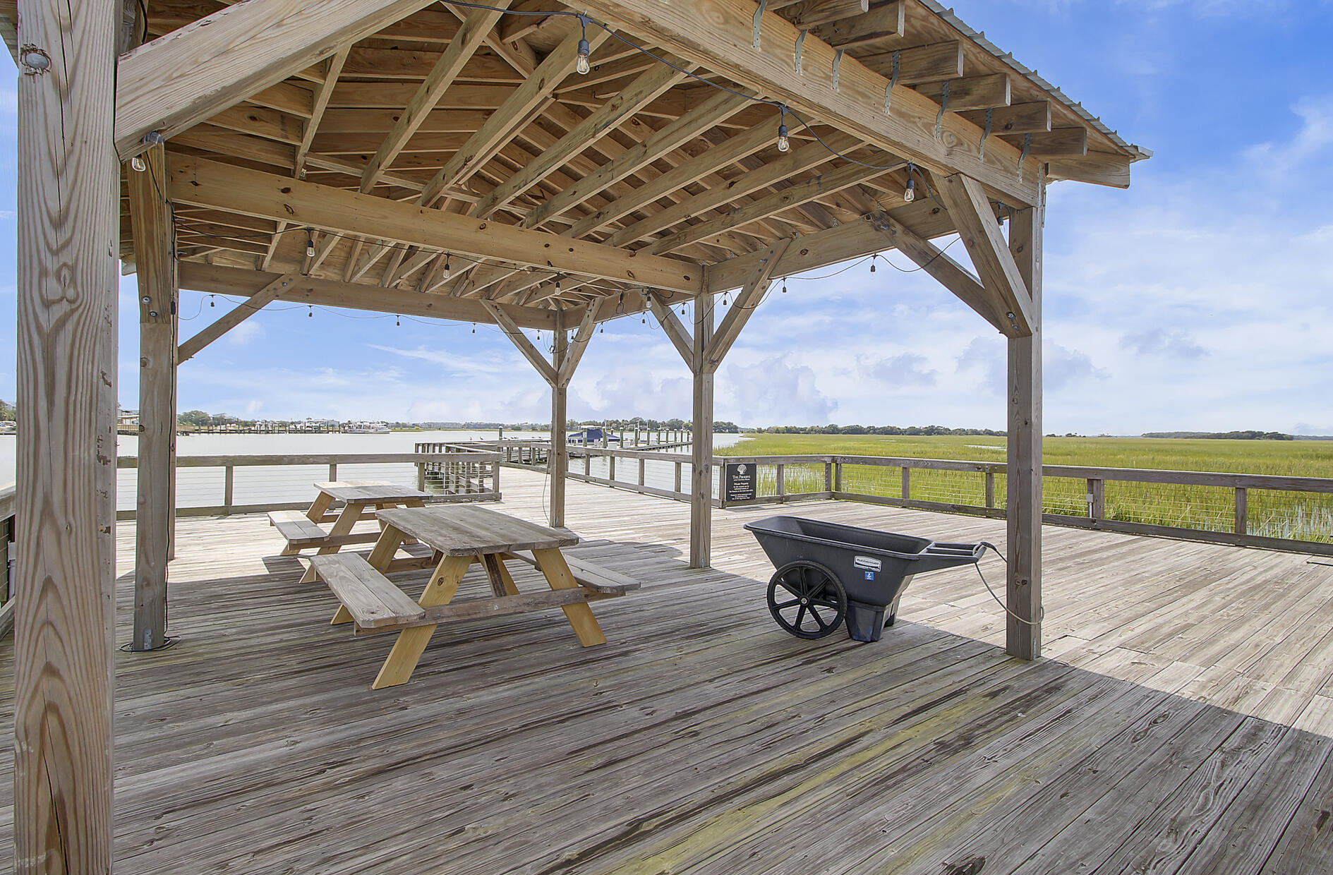 2139 Tides End Road Charleston, SC 29412 - Photo 27 of 55 2