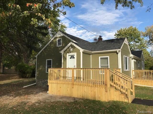 5124 North McKinley Road Flushing, MI 48433 - Photo 2 of 30 IMG_1254.jpg