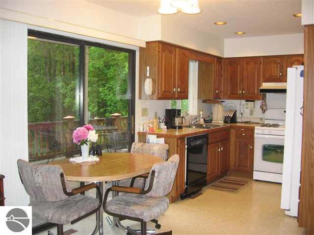 7575 Maple Lane Hale, MI 48739 - Photo 8 of 18 1745349-7.JPG