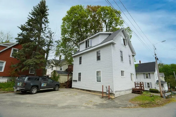 $249,900 | 15 Grace Court, Bangor, ME 04401