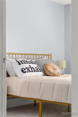 $2,100 | 528 Ward Road, North Tonawanda, NY 14120