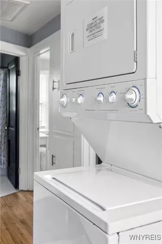 $2,100 | 528 Ward Road, North Tonawanda, NY 14120