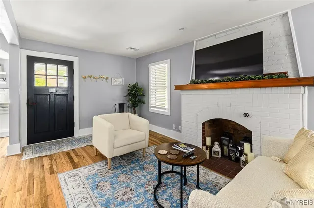 $2,100 | 528 Ward Road, North Tonawanda, NY 14120