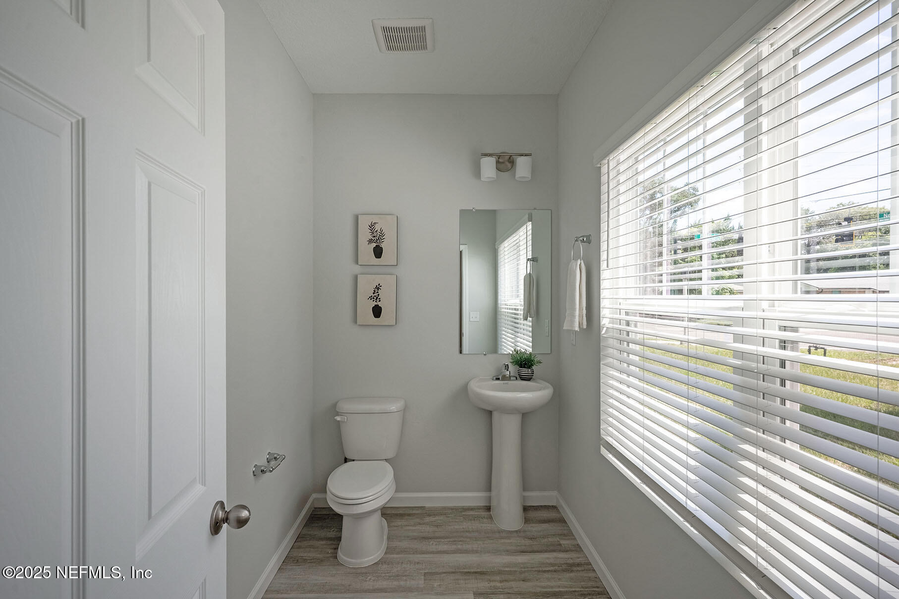 8185 Newton Road Jacksonville, FL 32216 - Photo 4 of 47 _DSC9382-HDR