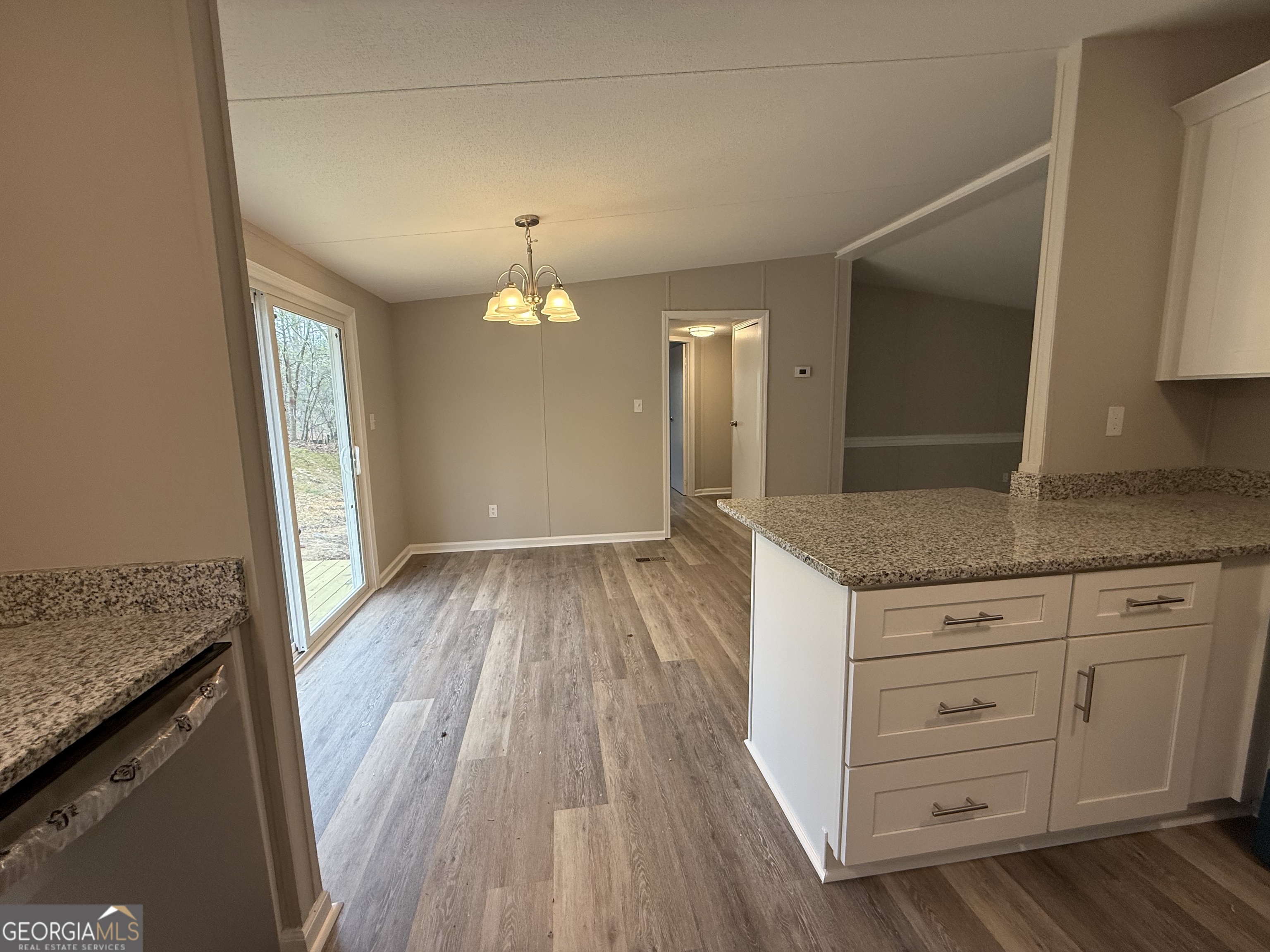 438 Youngs Mill Road Kingston, GA 30145 - Photo 3 of 13