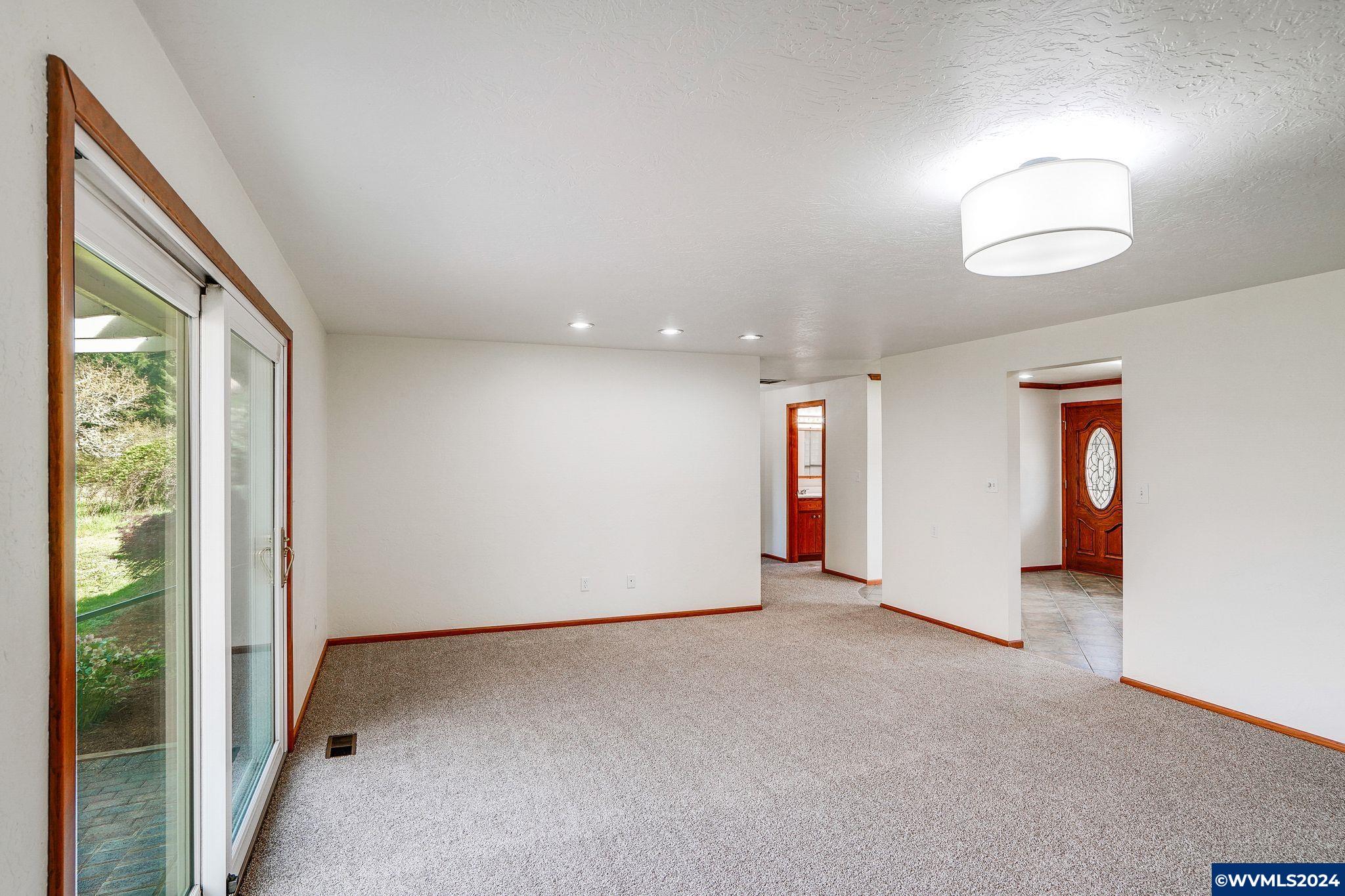 33522 Totem Pole Road Lebanon, OR 97355 - Photo 30 of 42 Gallery Image 30