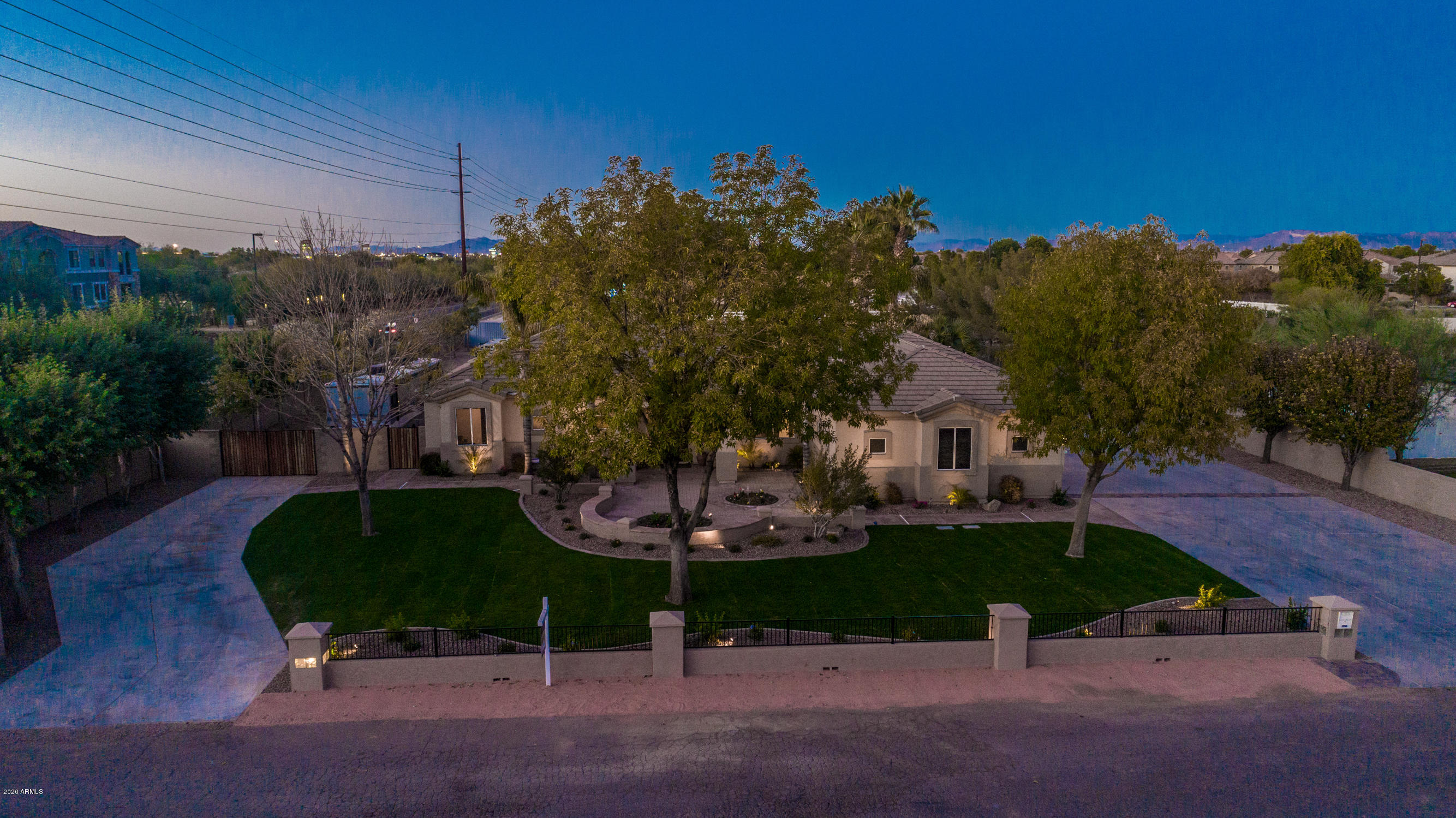 16413 South Greenfield Road Gilbert, AZ 85295 - Photo 12 of 79 Gallery Image 12