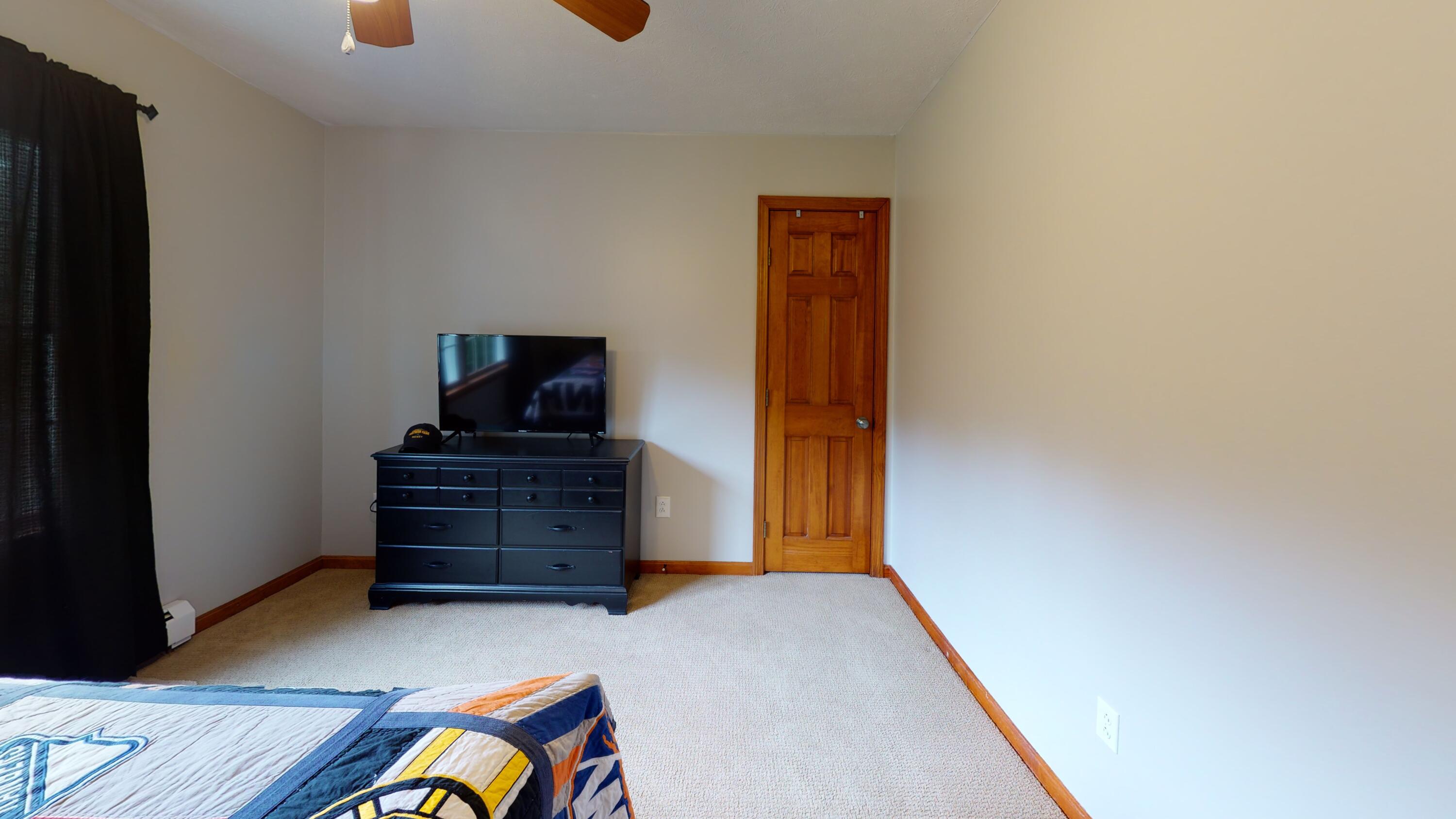 24 Pond Ridge Drive Lewiston, ME 04240 - Photo 47 of 105 24-Pondridge-Dr-Lewiston-Maine-04240-Bed