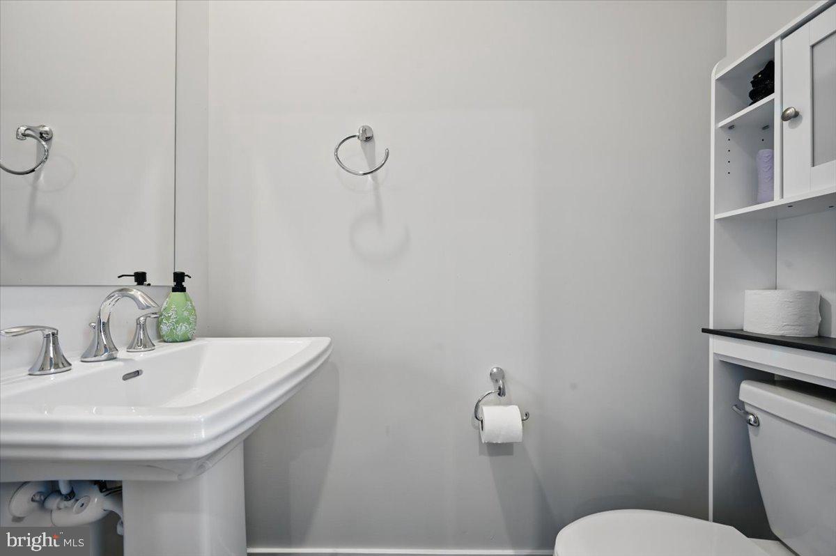 825 Pecan Road Spring City, PA 19475 - Photo 8 of 29