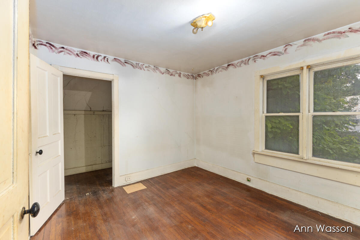 121 North Prospect Street Belding, MI 48809 - Photo 12 of 19 IMG_1012
