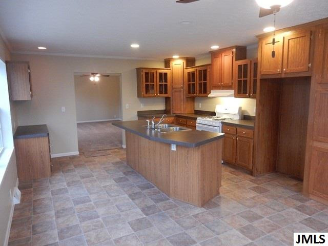 4160 Flansburg Road Jackson, MI 49203 - Photo 4 of 17 Photo 4