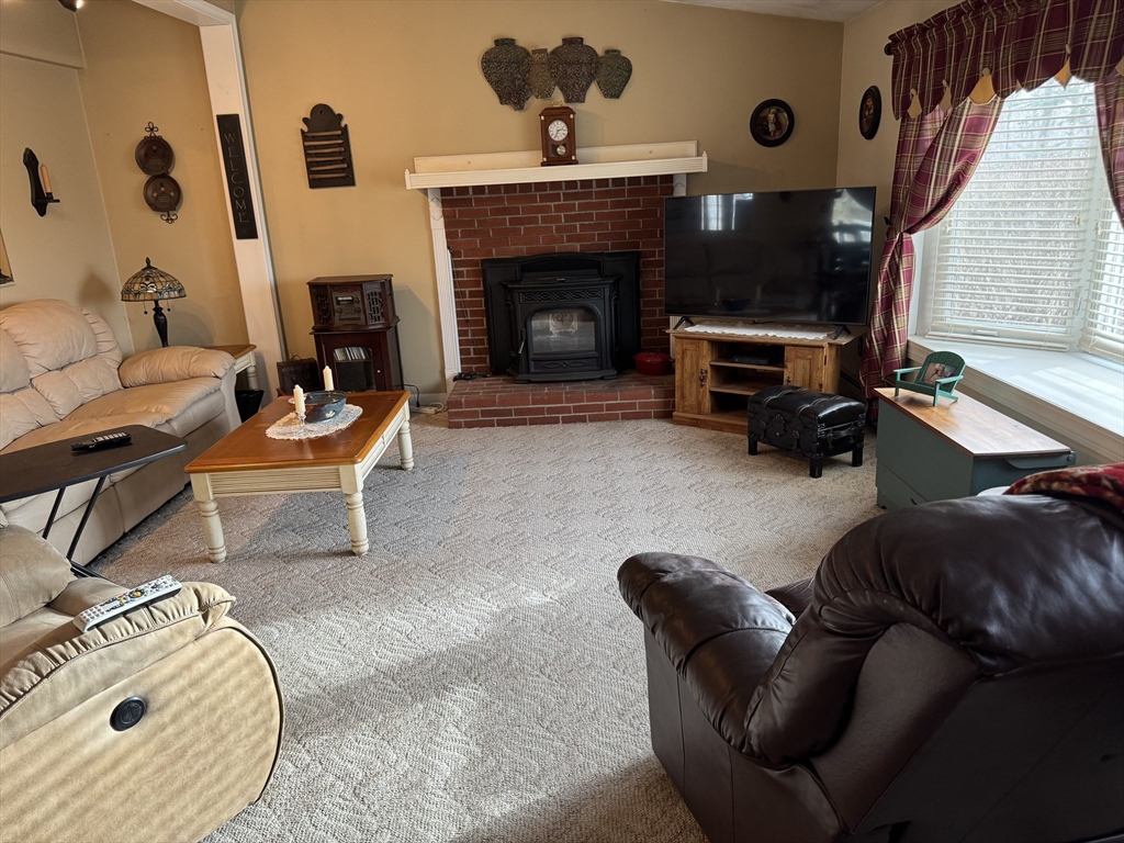 150 Barre Paxton Road Rutland, MA 01543 - Photo 13 of 21
